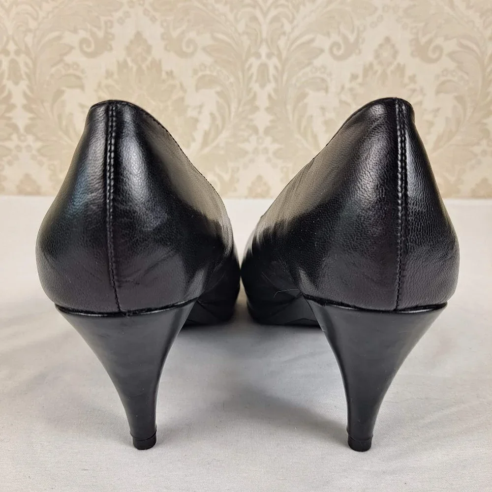 Bandolino Size 6M Mylah Black Leather Heels Peep Toe